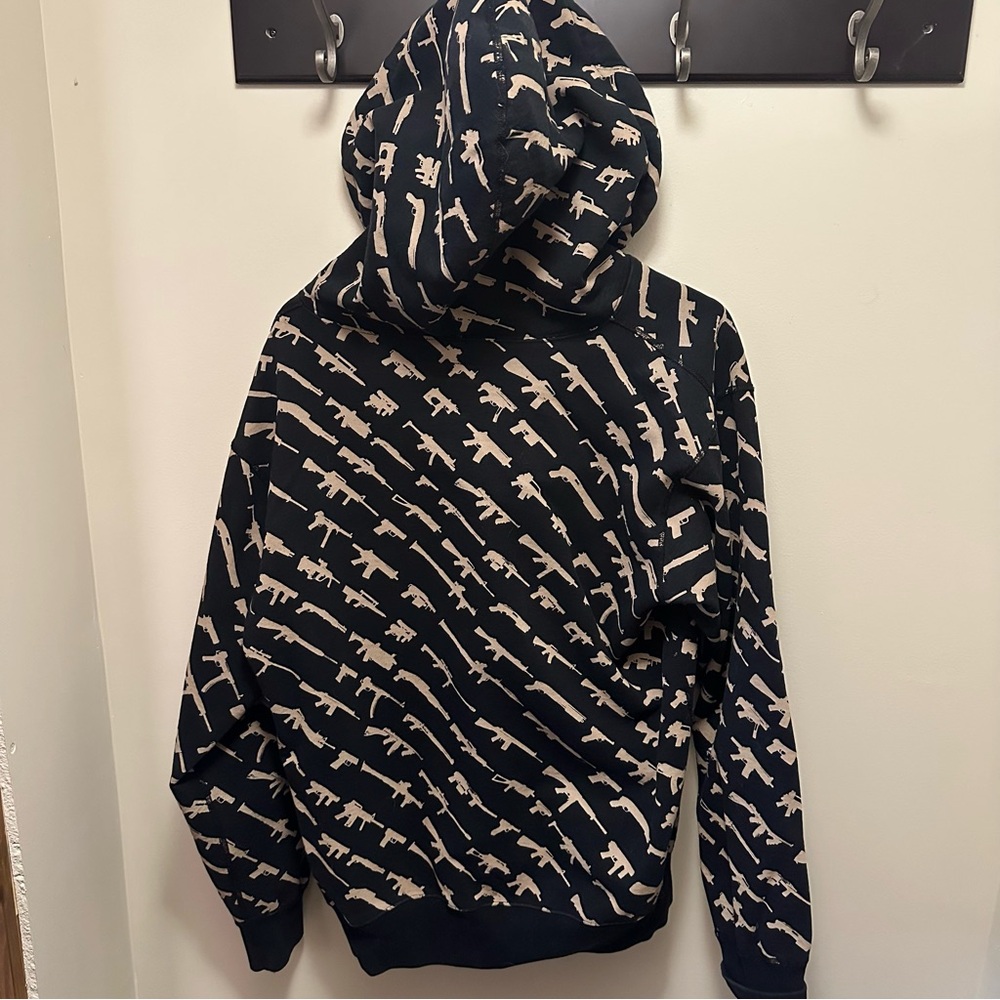 Vintage Rogue Status Gold and Black OG Gun Show Hoody